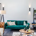 Keepers Cottage By Grandeur Property