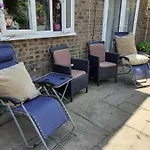 Double Bedroom Sleeps 1 Or 2 With Back Garden View