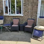 Double Bedroom Sleeps 1 Or 2 With Back Garden View