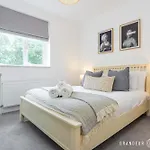 Church Road Cottage By Grandeur Property