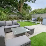 66A Danecourt Road
