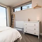 Beautiful Two Bedroom Harbor Side Apartment