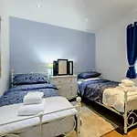 2 Bed In Poole 92578