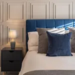 Host & Stay - Grand Parade