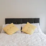 Apartment 1 - Uk42622