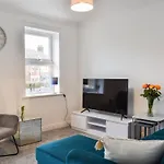 Apartment 2 - Uk42623