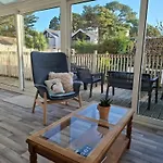 Panorama House - 400M From Sandbanks Beach