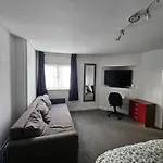 1 Bedroom Apartment In Poole
