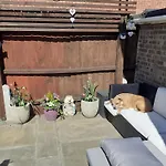 Double Bedroom Sleeps 1 Or 2 With Back Garden View