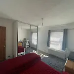 South Coast Guest Rooms With Parking Space