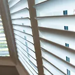 Blueshutters