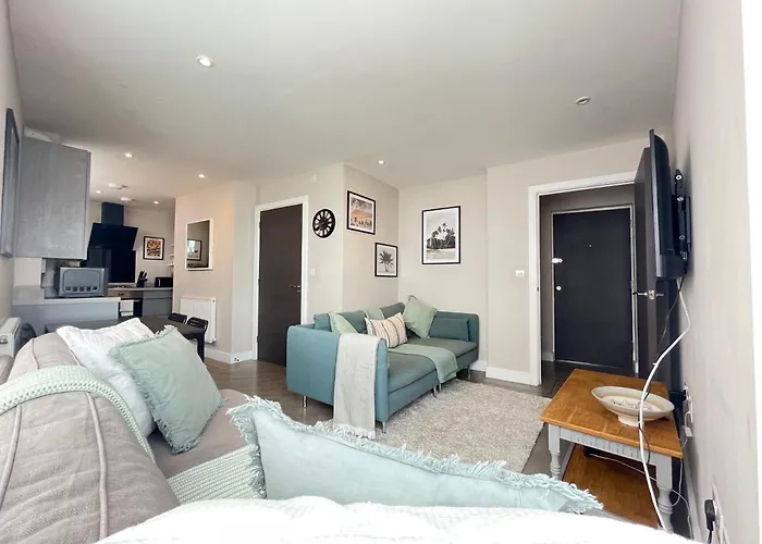 Poole Quay Sea Views Apartment No 3