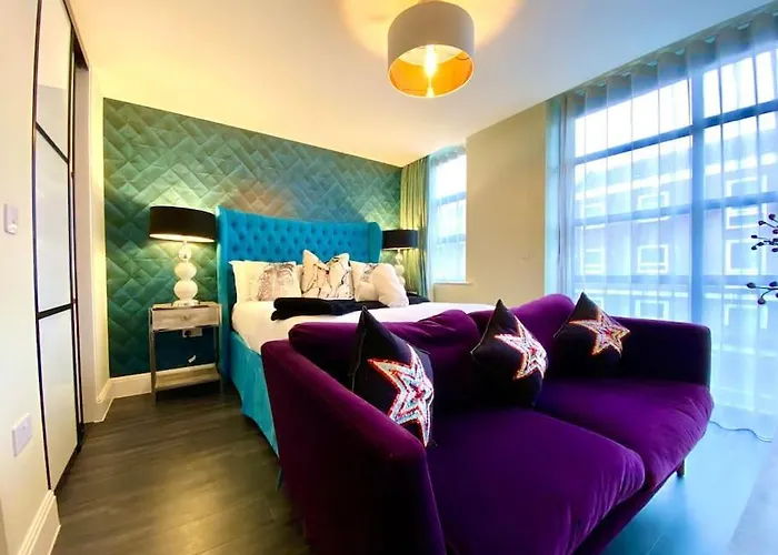 Stunning Apartment Suite - Free Parking & Wifi!