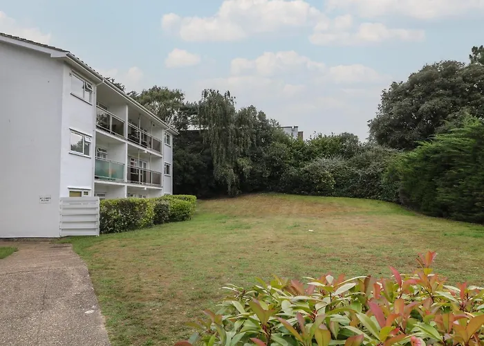 Flat 5 Fairwinds