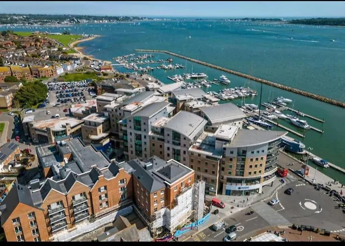 Poole Quay Getaway