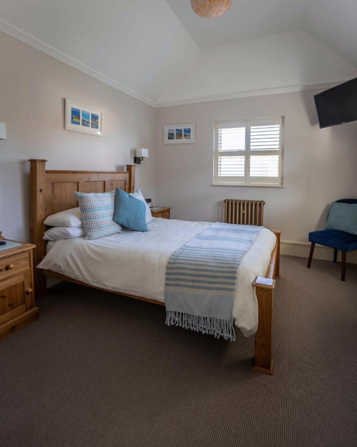 Guest house Cranborne House
