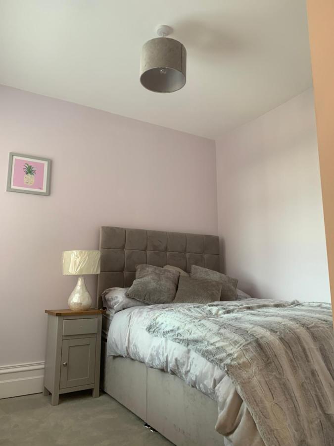 Sea View Newly Refurbished Flat Apartment *