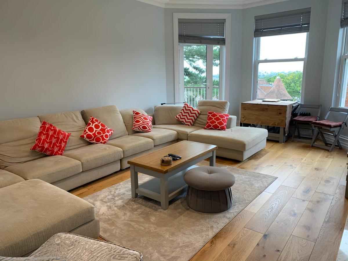 Apartment Sea View Newly Refurbished Flat *