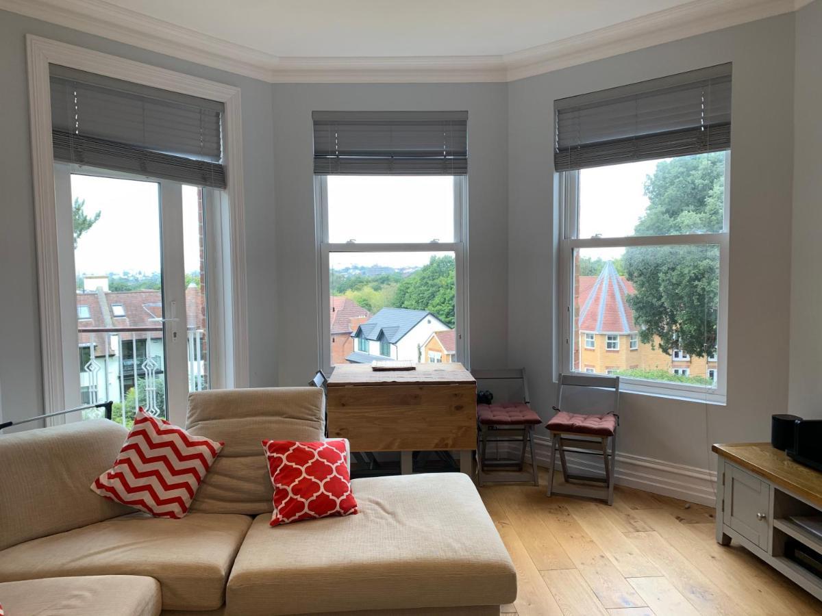 Sea View Newly Refurbished Flat Apartment
