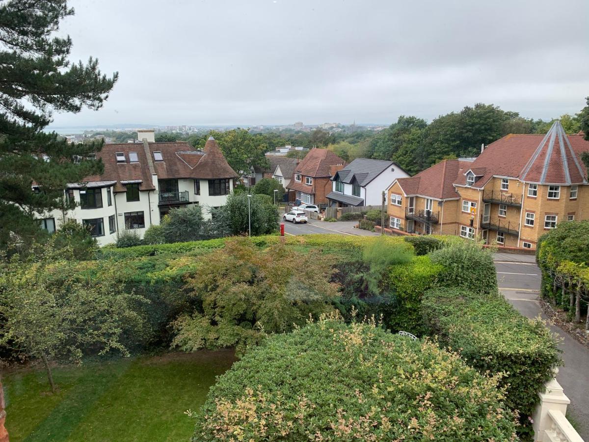 Apartment Sea View Newly Refurbished Flat