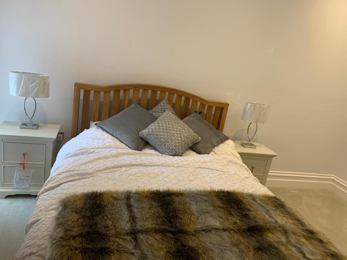 Sea View Newly Refurbished Flat *