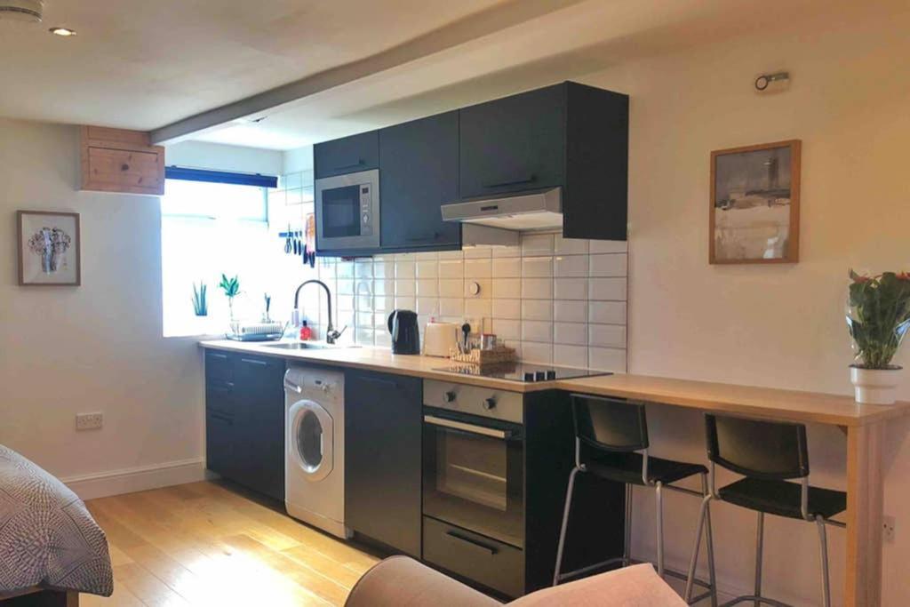 Apartment Modern Near Town Centre