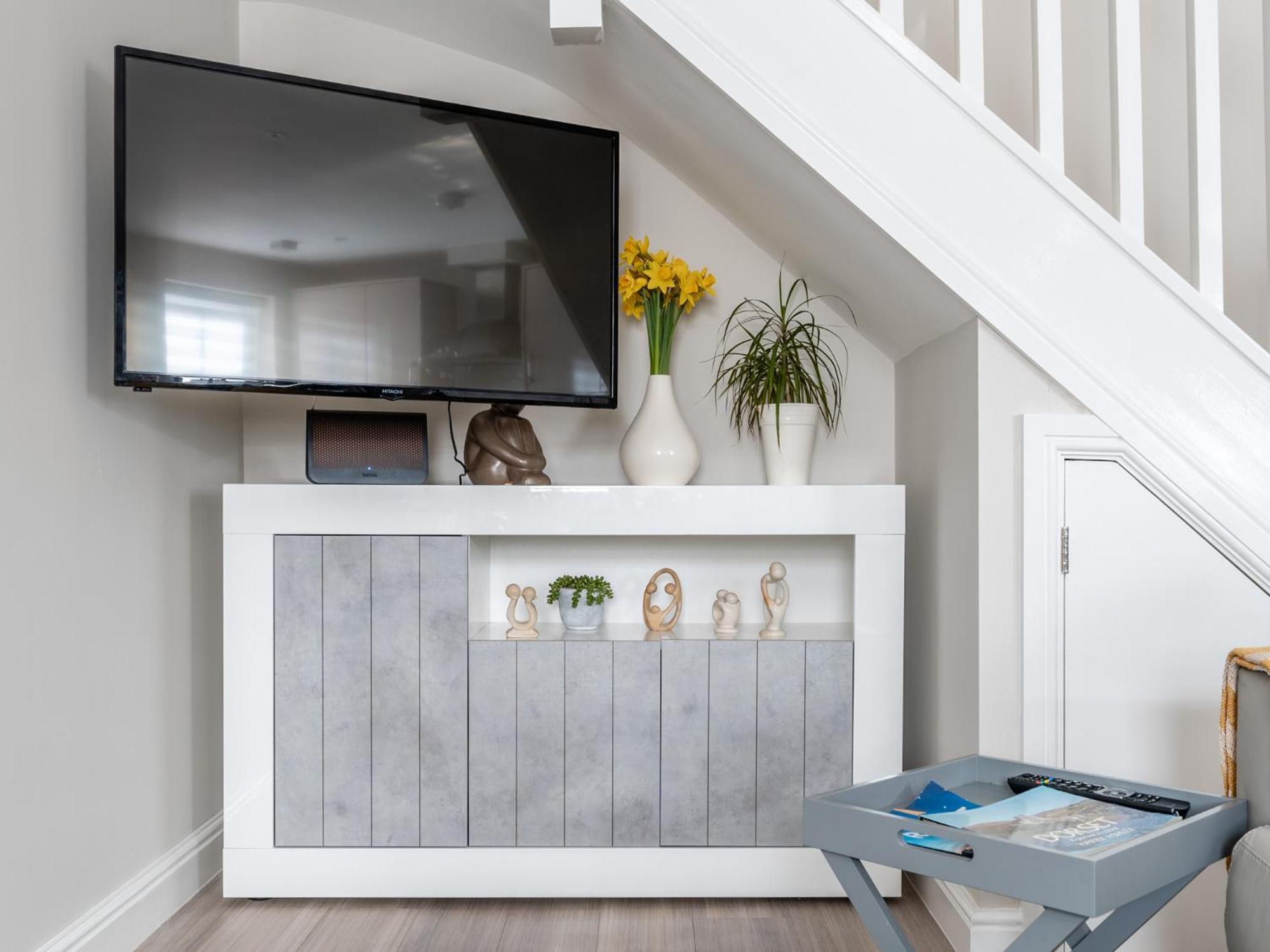 Pass The Keys Gorgeous Townhouse In The Heart Of Holiday home Poole