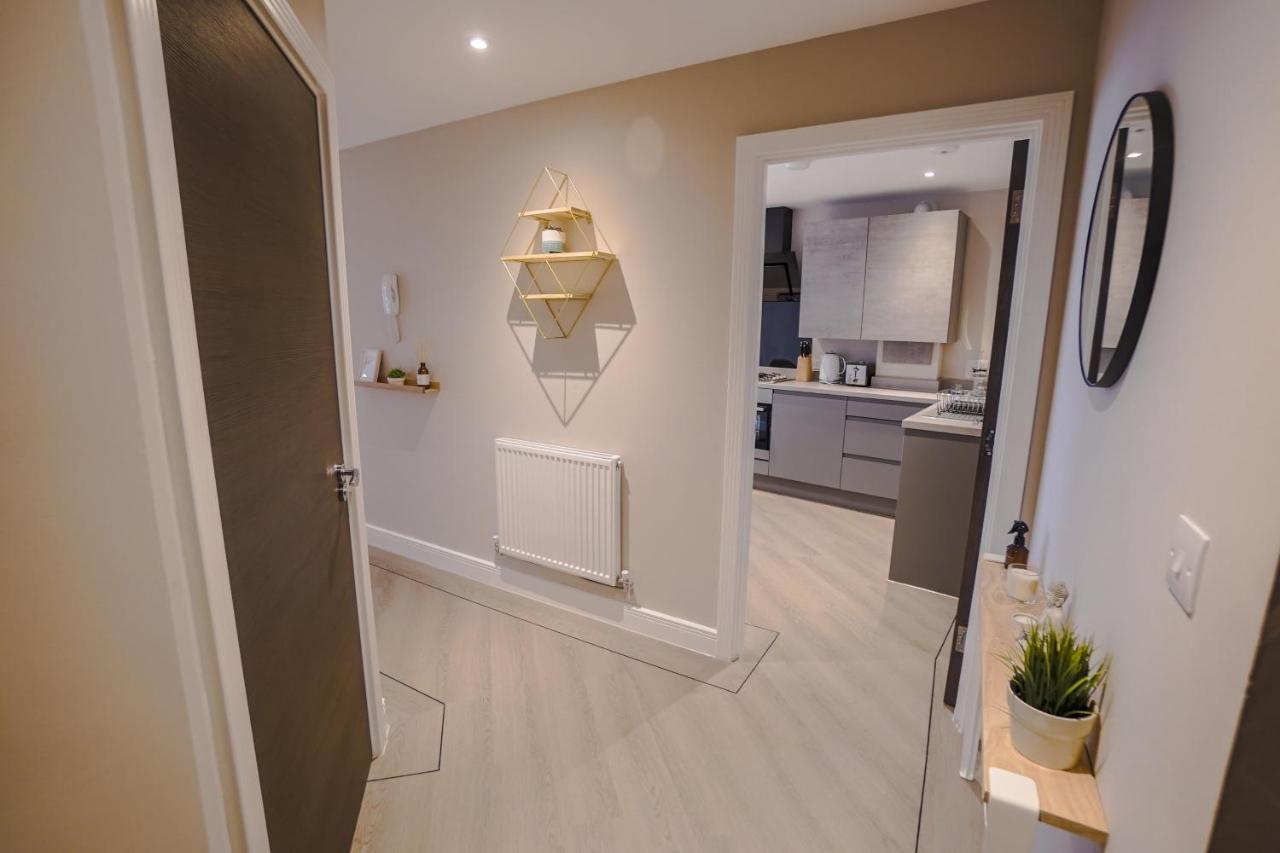 Beautiful Two Bedroom Harbour Side * Poole
