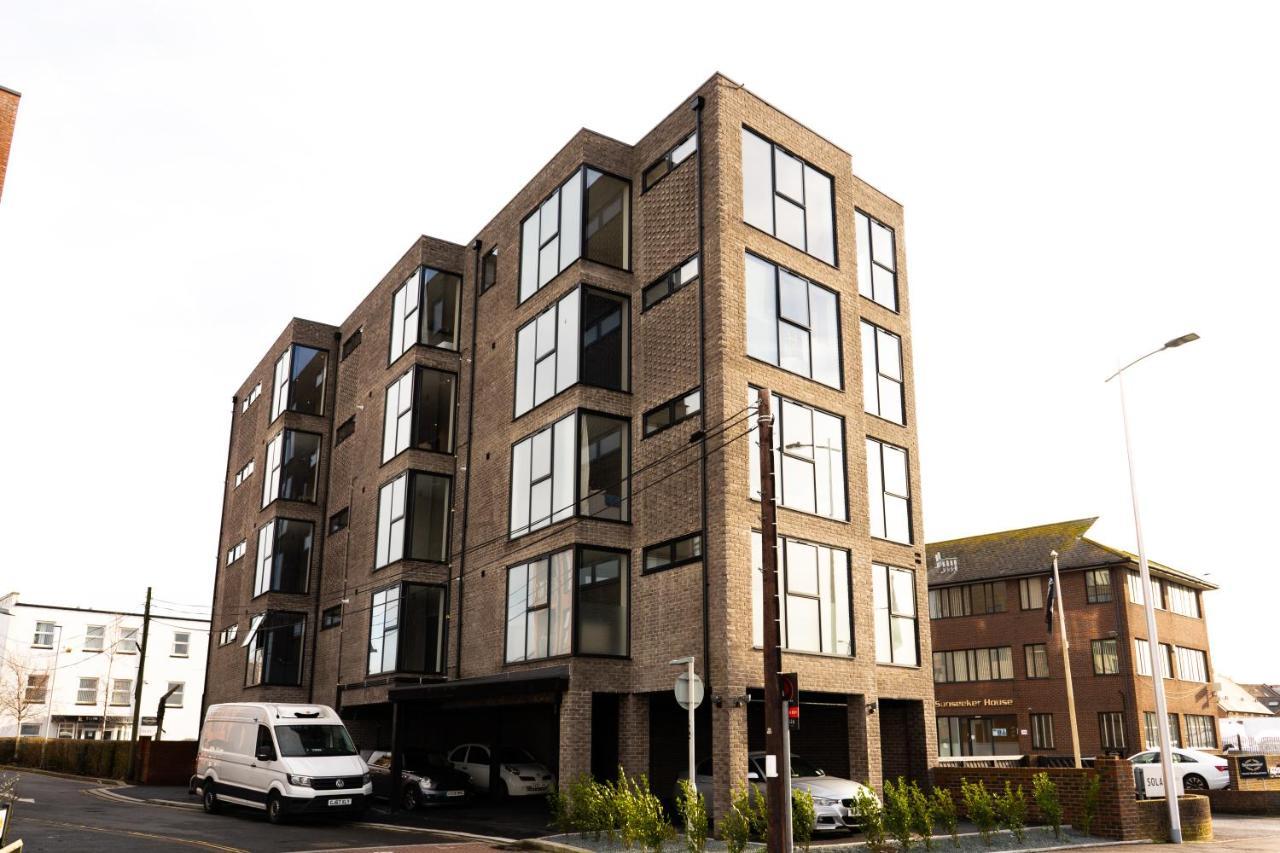 Apartment Beautiful Two Bedroom Harbour Side Poole