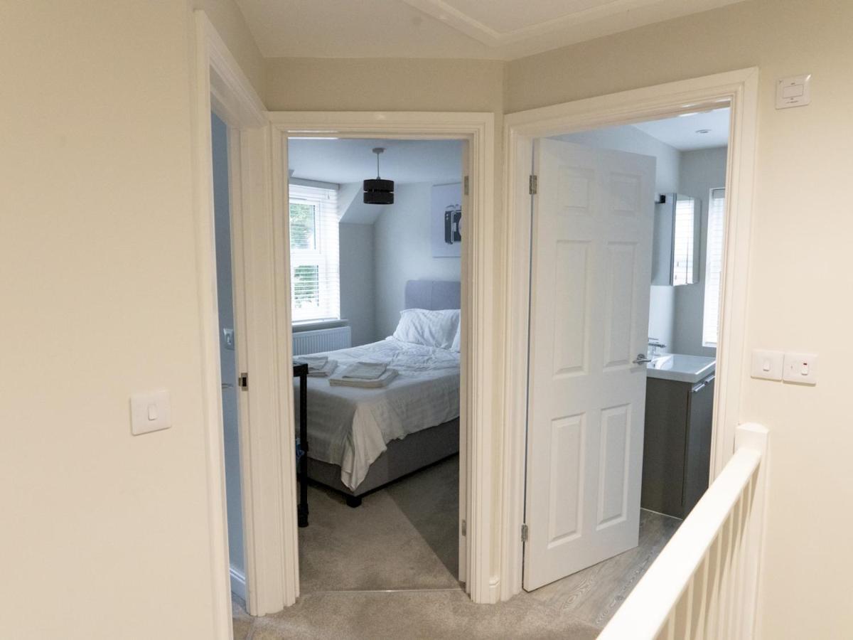 Townhouse In The Heart Of With Beach Hut Poole