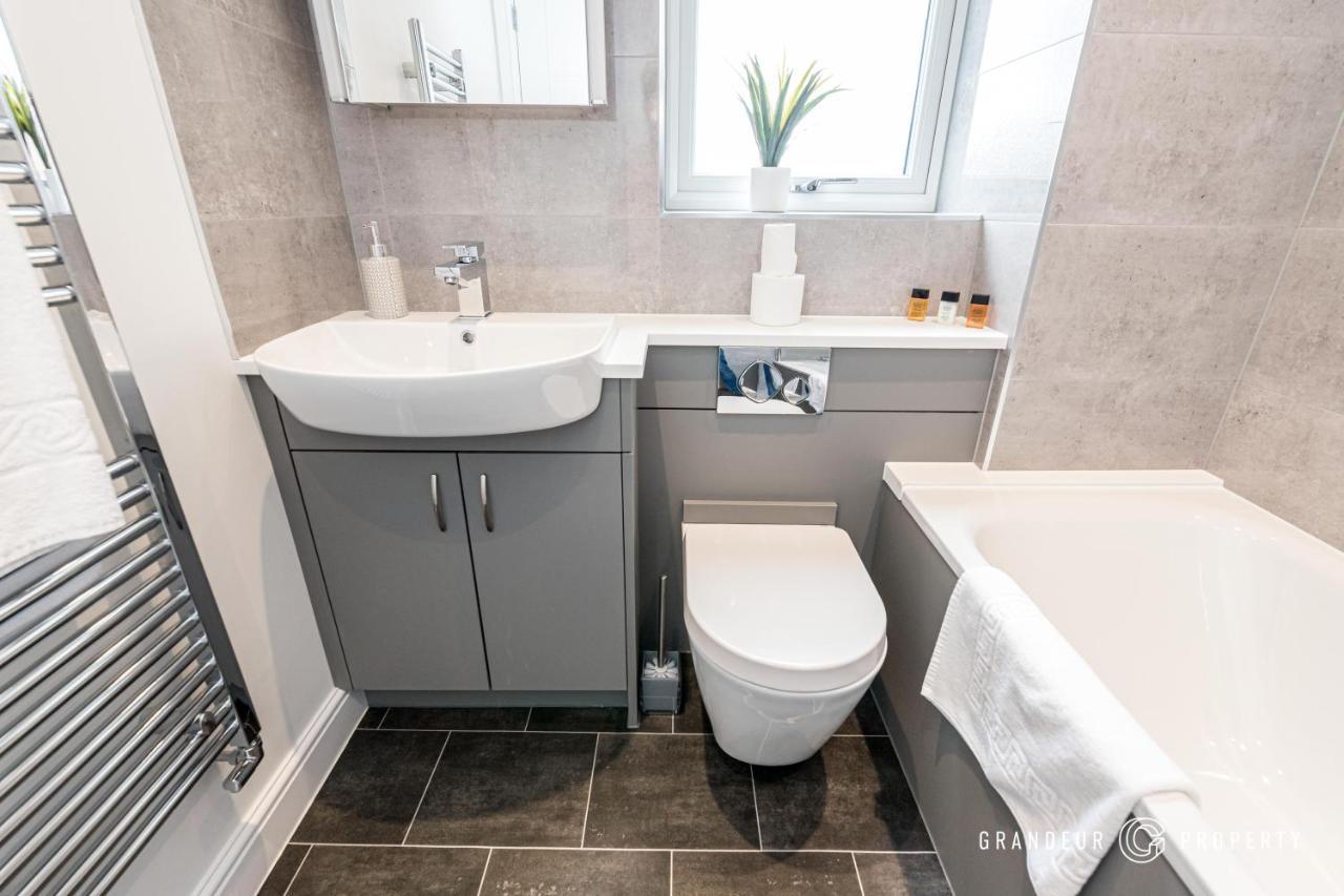 Denmark House By Grandeur Property Holiday home Poole