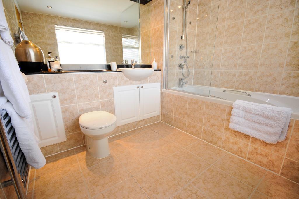 The White Lodge Bed & Breakfast Lytchett Minster