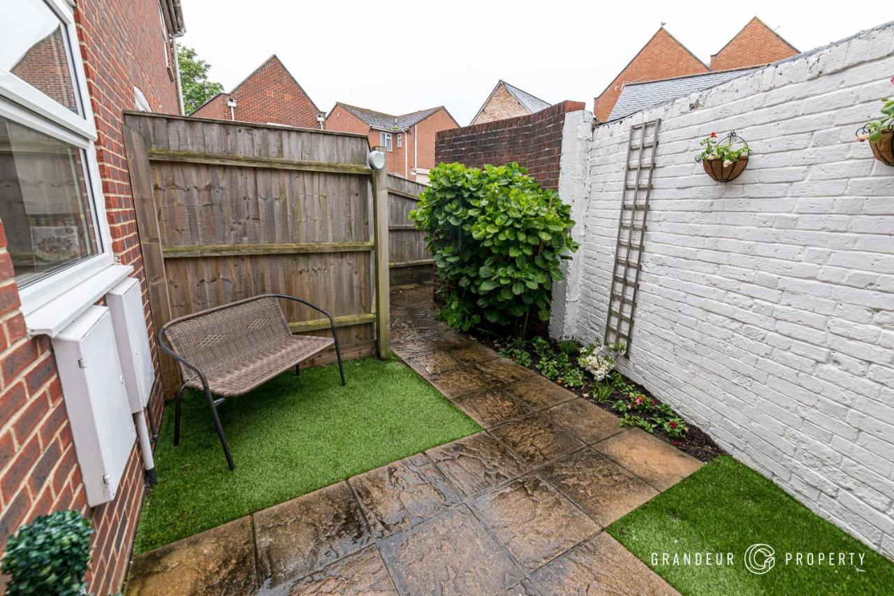 Stunning & Classy 2bed House, Poole, Parking Holiday home