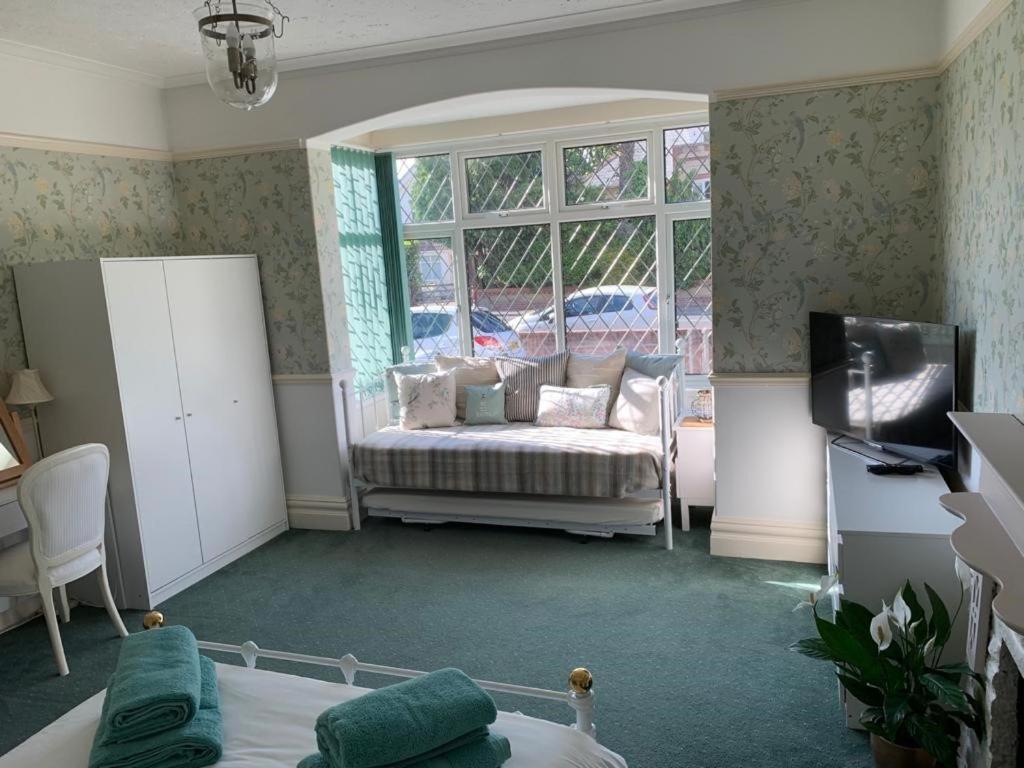 Homestay Edwardian House Poole