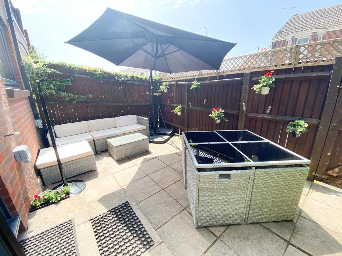 Holiday home Harbourside House - Great Location - Parking - 2 En-suites - Sleeps 5 1