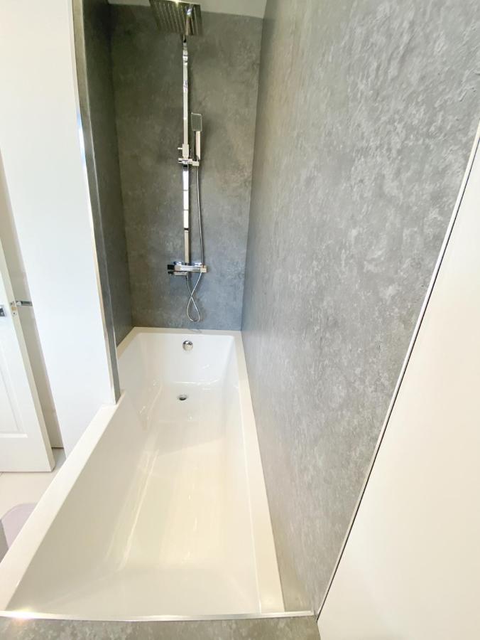 Harbourside House - Great Location - Parking - 2 En-suites - Sleeps 5 1