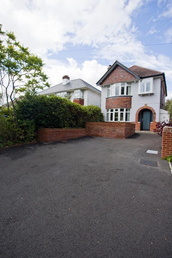 Holiday home Ashley House - Beautiful 3 Bedroom House In A Fantastic Location Near Sandbanks. Poole