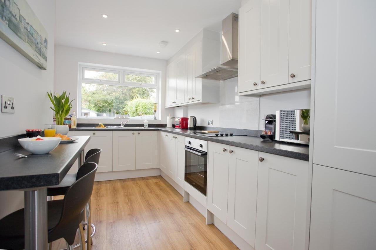 Ashley House - Beautiful 3 Bedroom House In A Fantastic Location Near Sandbanks.