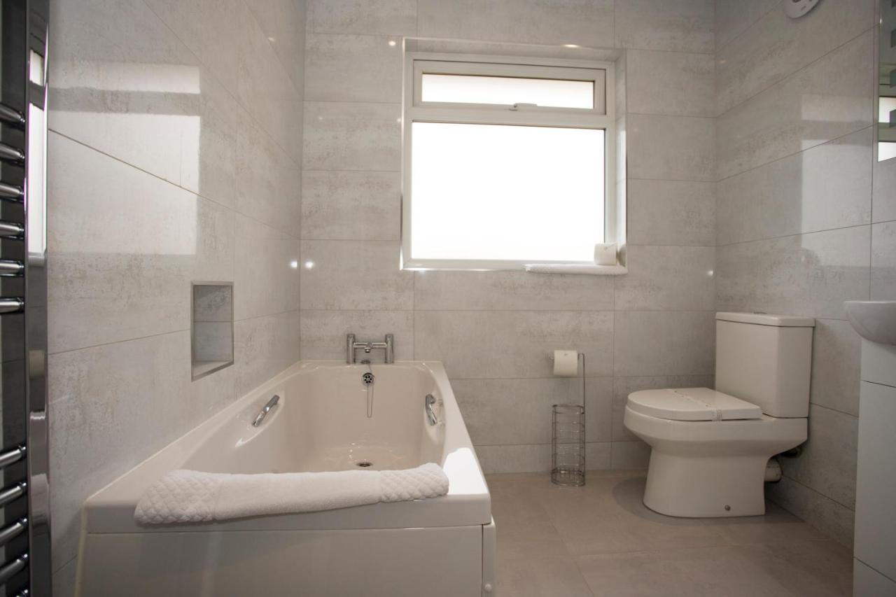 Ashley House - Beautiful 3 Bedroom House In A Fantastic Location Near Sandbanks. Poole