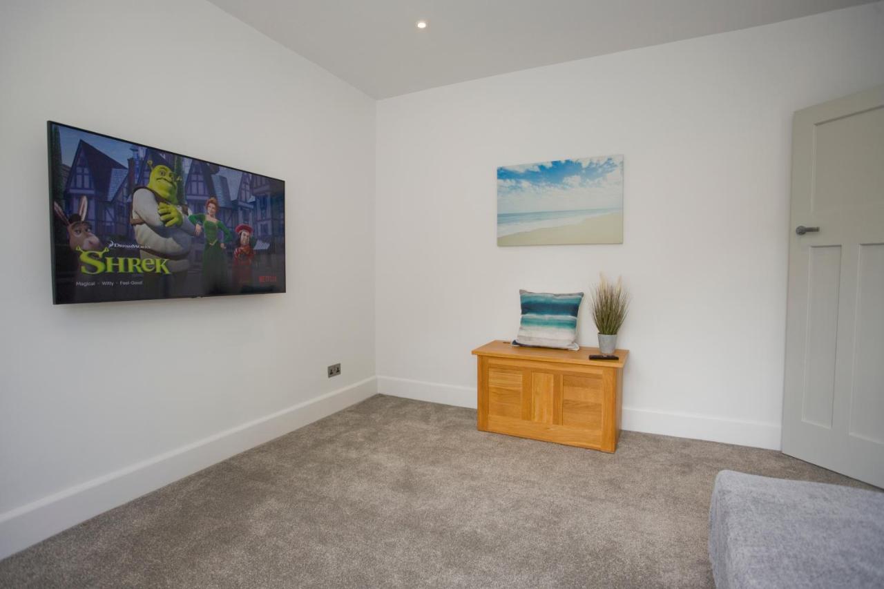 Ashley House - Beautiful 3 Bedroom House In A Fantastic Location Near Sandbanks. * Poole