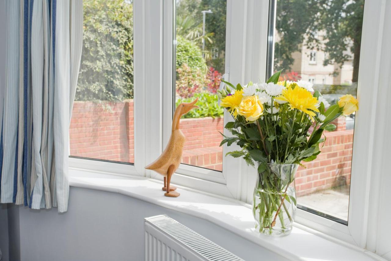 Ashley House - Beautiful 3 Bedroom House In A Fantastic Location Near Sandbanks. * Poole
