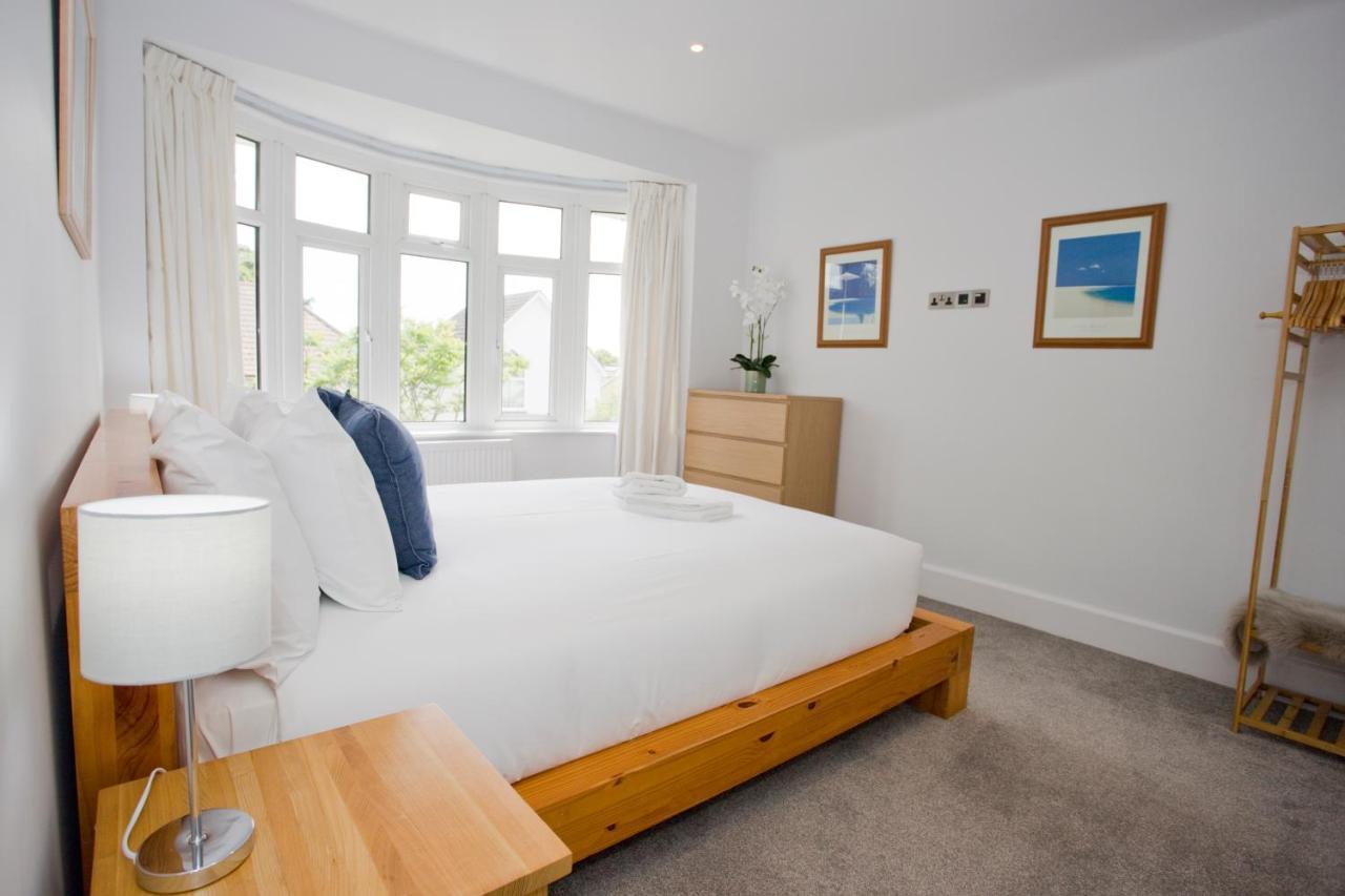 Ashley House - Beautiful 3 Bedroom House In A Fantastic Location Near Sandbanks. Holiday home