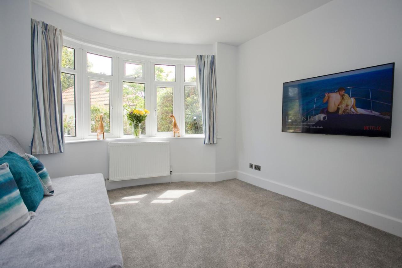 Ashley House - Beautiful 3 Bedroom House In A Fantastic Location Near Sandbanks. * Poole