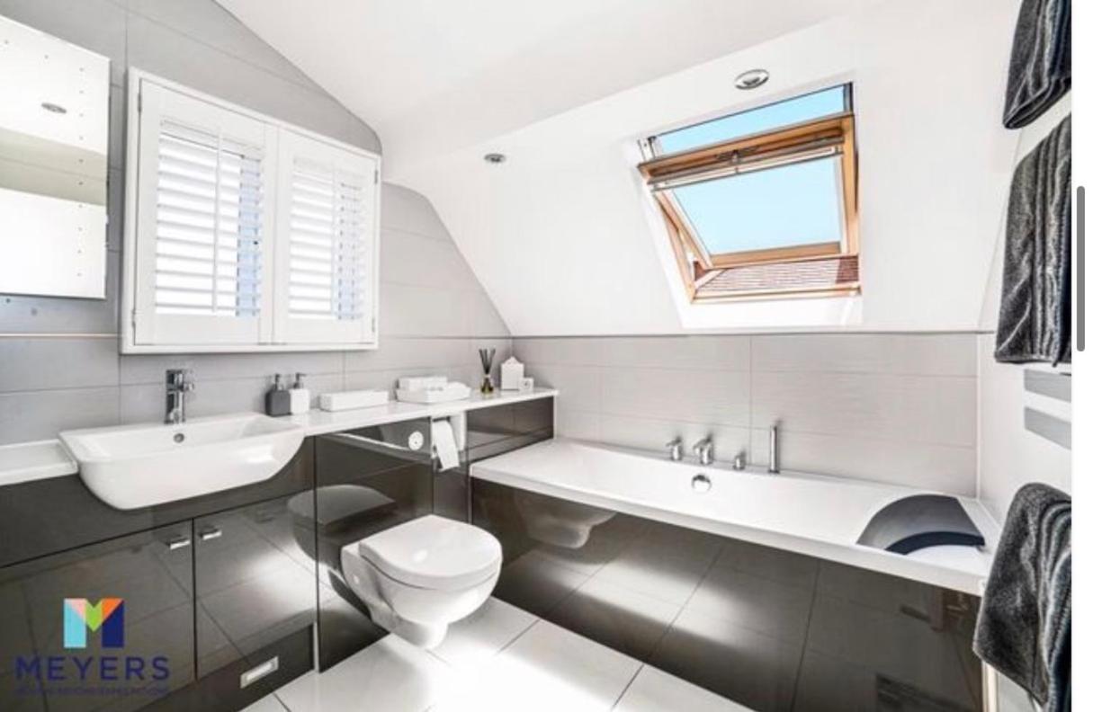 Pousada Modern With Large Hot Tub