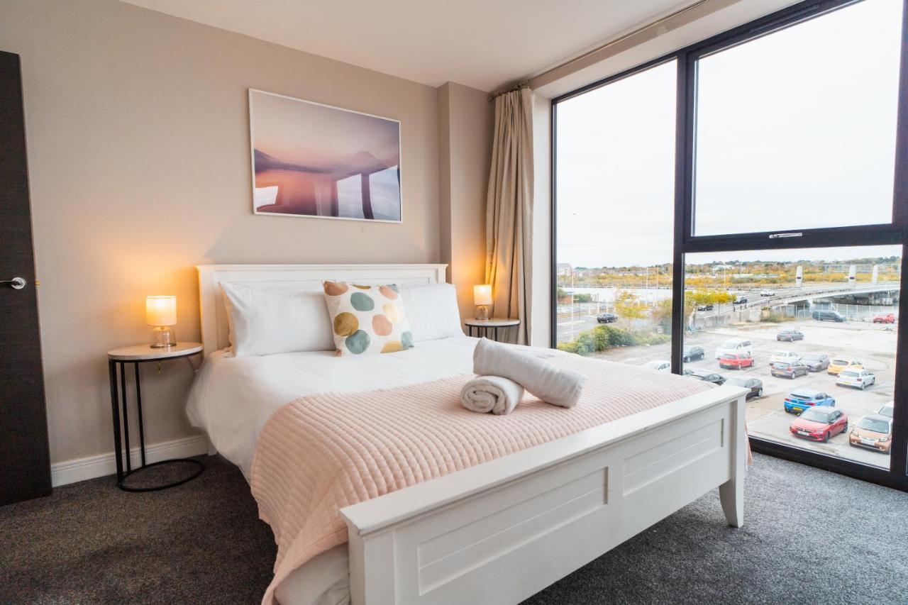 No Seven Harbour Side Apartment Poole