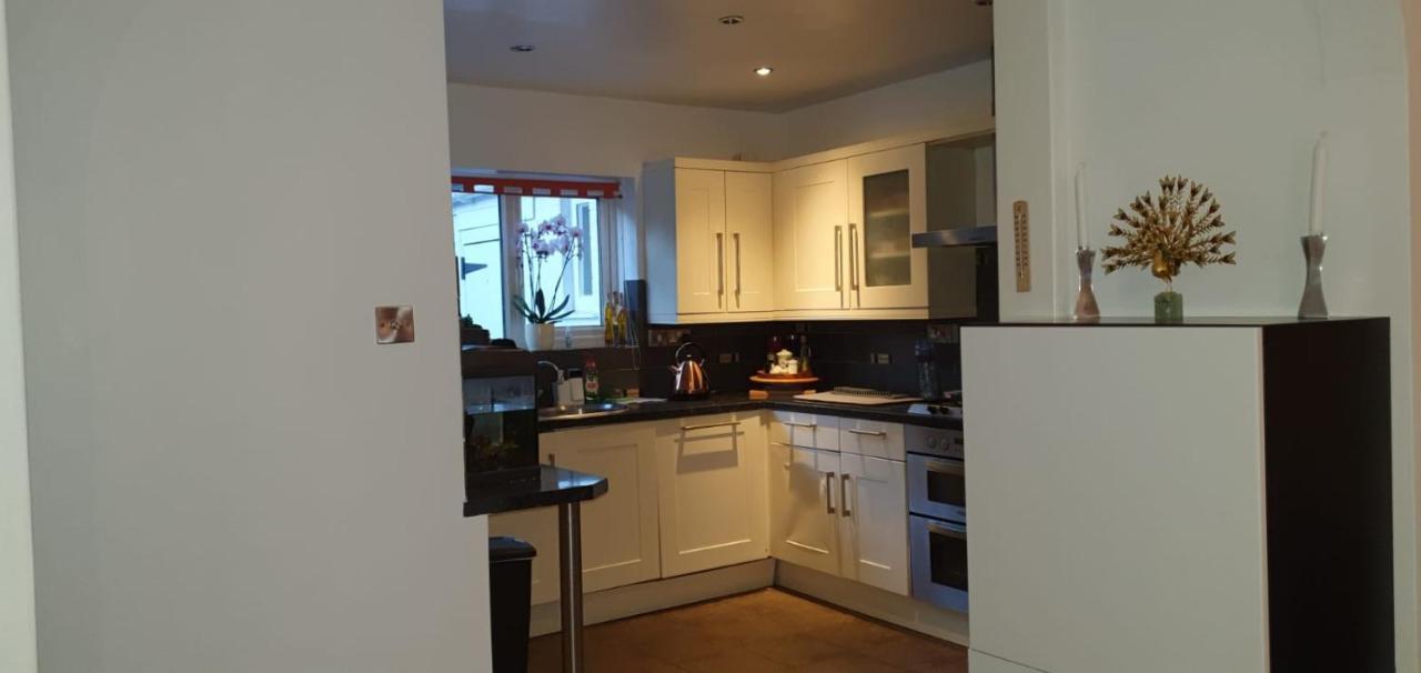 2 Bed Semi-detached House Holiday home *