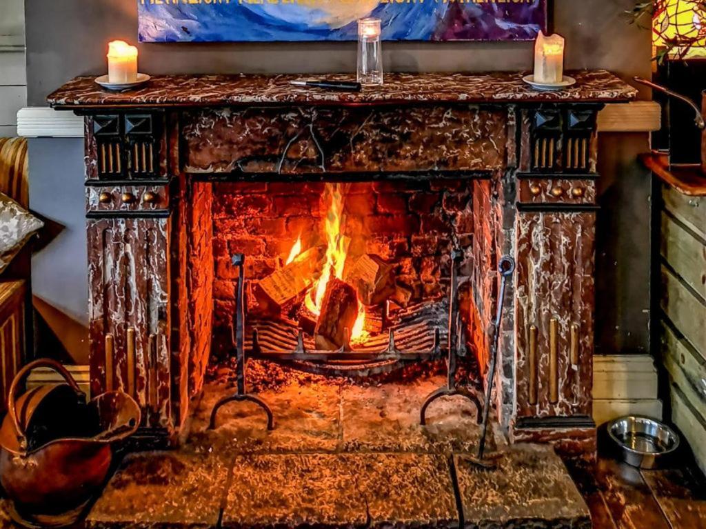Ox Hotel, Bar, & Grill Hotel