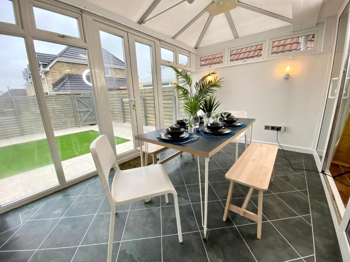 Lovely House In A Great Location With Parking, Wifi & Smart Tv - Near & Bournemouth *