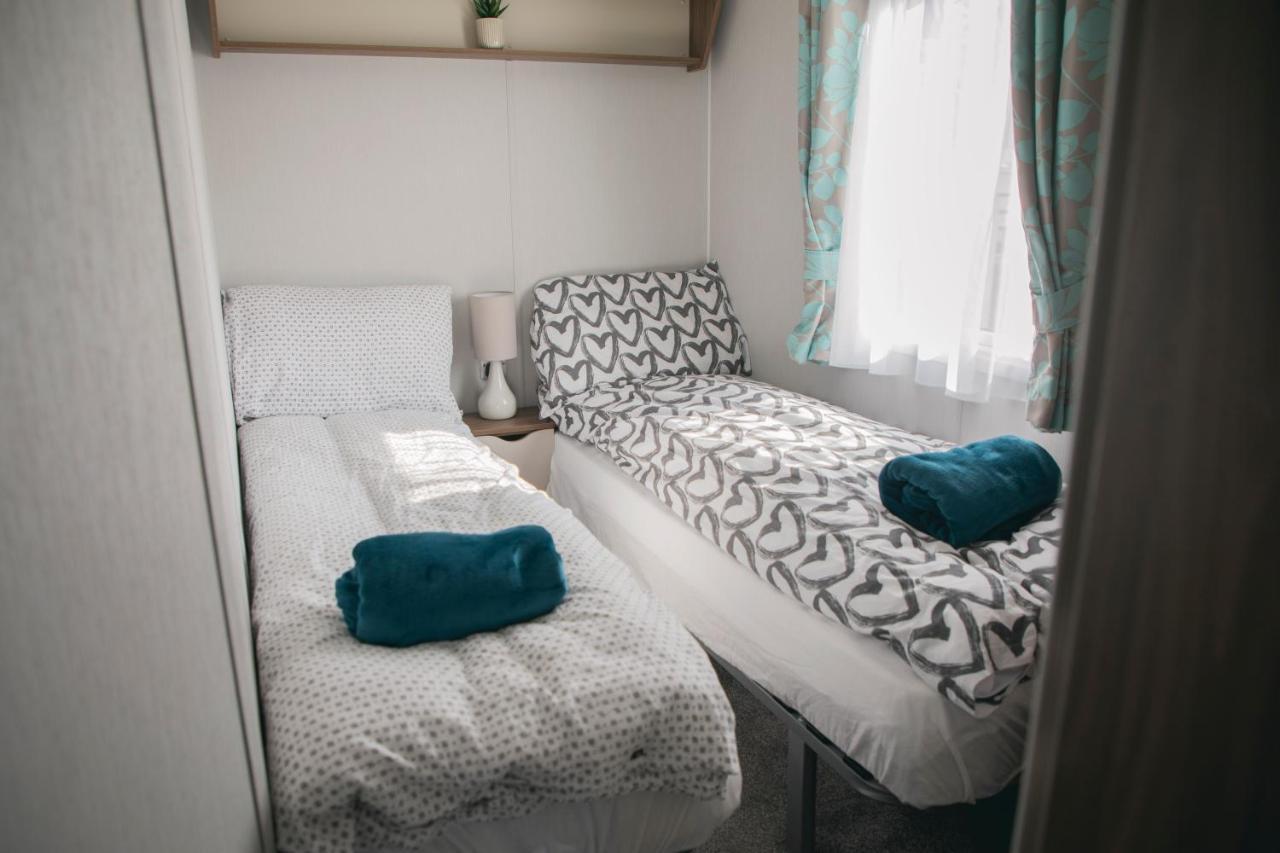 51 Lytchett Bay View, 3 Bed, Rockley Park Guest house *