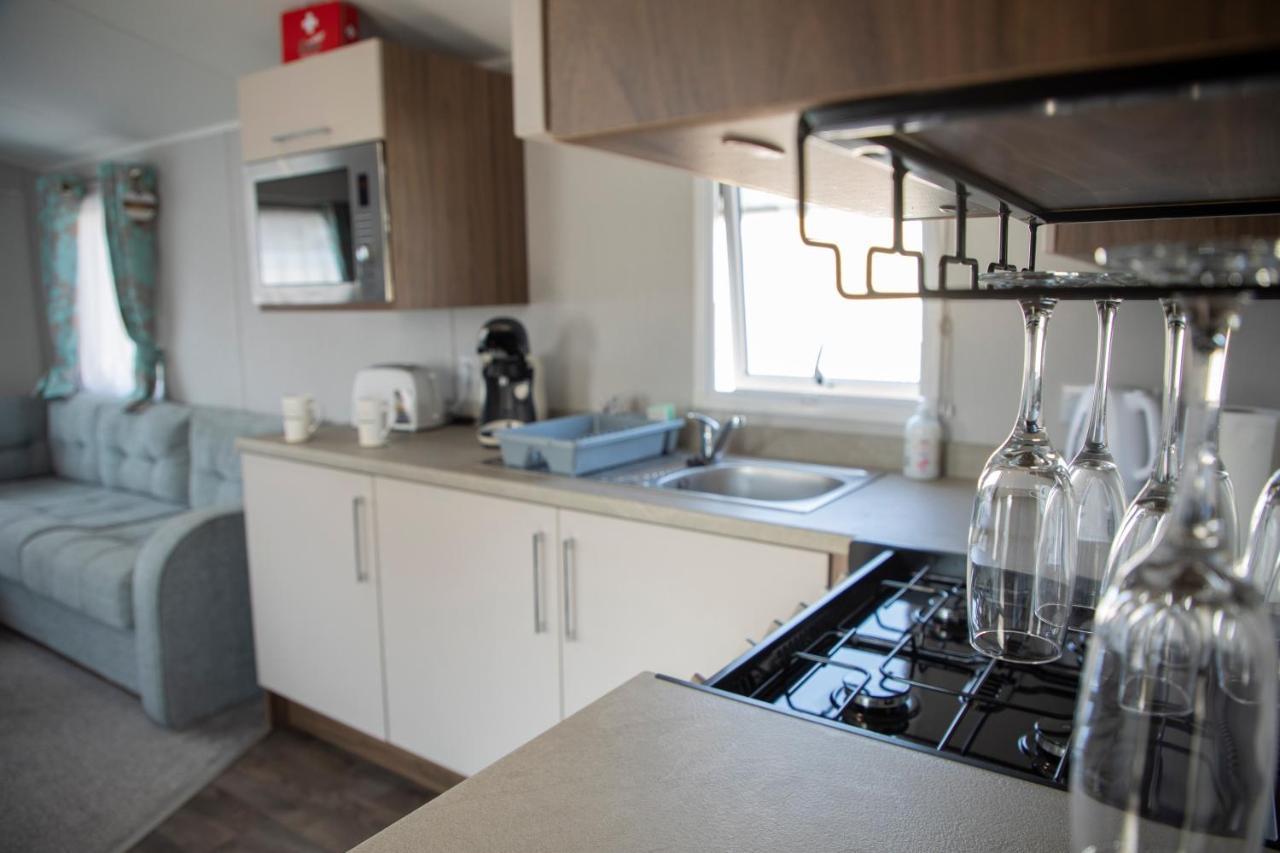 51 Lytchett Bay View, 3 Bed, Rockley Park Guest house *